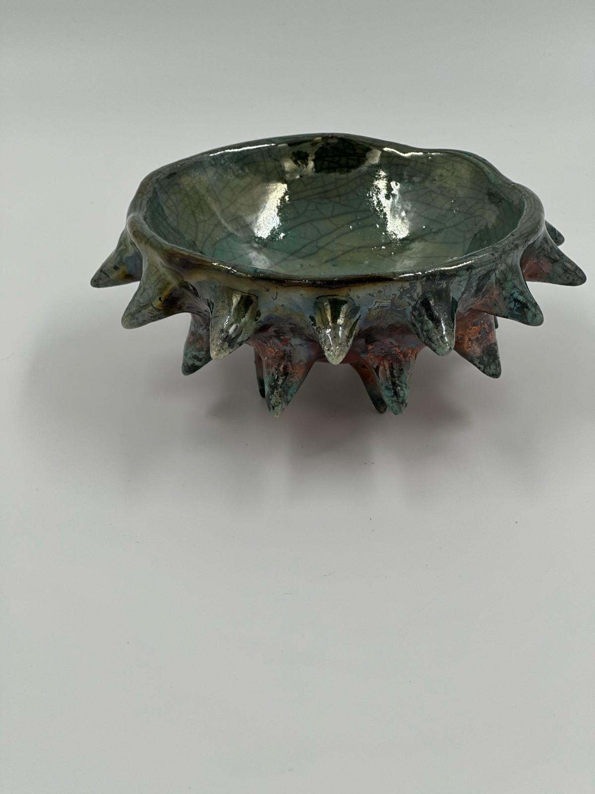 Bowl with spikes