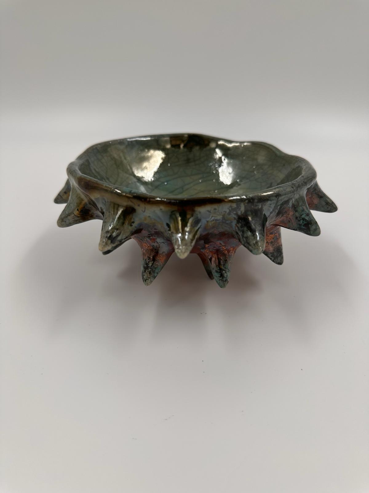 Bowl with spikes